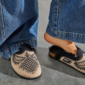 Free People Walden Mules Black